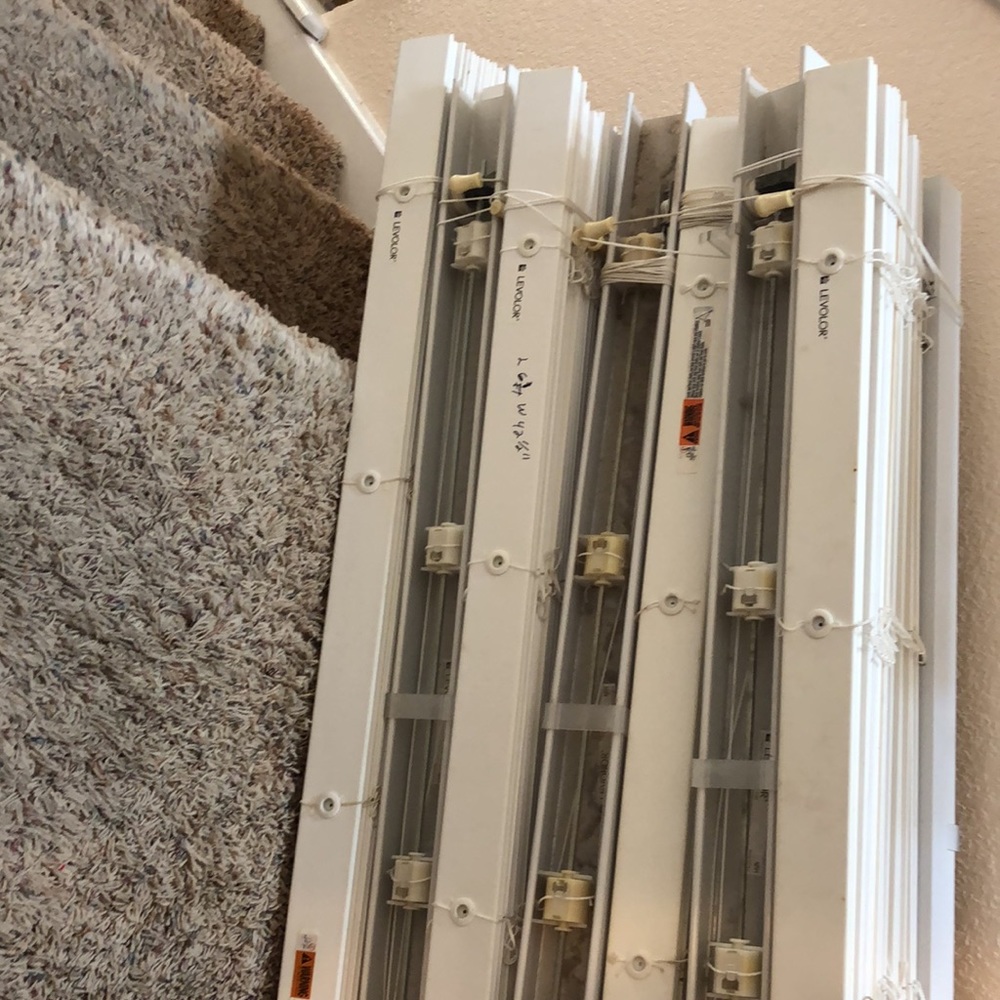 Levolor Window Blinds - Picture 2 of 2